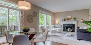Sought after Remington 4bed 2.5bath with Lots of Yard Space! Gallery 17