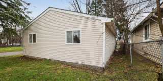 Charming 3BR House in Pontiac Gallery 32