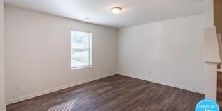 8 Rochambeau Court - 1 Gallery 6