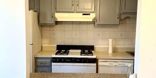 87 Towne House Road Gallery 1