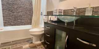 Stunning 3-Bedroom Townhome in Francisville! Available NOW! Gallery 20
