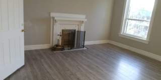 Charming 2BR Duplex in Saint Louis Gallery 1