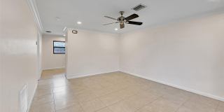 2200 NE 54TH Street Gallery 7