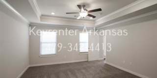 Come check out this Riverwood home in Lowell! Gallery 17