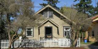 Charming Craftsman Rental in a Prime Bellingham Location Gallery 1