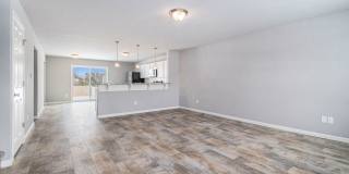 5631 Downing Street Gallery 9