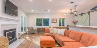 16604 Gilmore Street Gallery 12