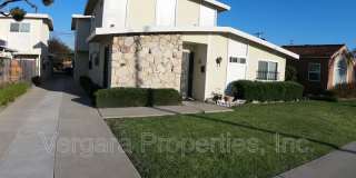 18012 Manhattan Place Gallery 1