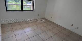4581 W Mcnab Rd Gallery 22