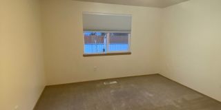 Comfortable 3 Bedroom Home in Hickory Hills Gallery 16