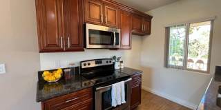 Beautiful 1 Bedroom Unit in Orange Gallery 6