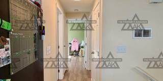 4 Bedroom Home in Fairbanks / Washer& Dryer / Cat Friendly Gallery 10