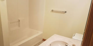 810 E. Jackson Triplex Gallery 11