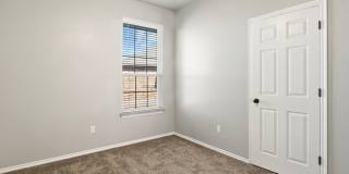 3br 2ba duplex with 2 car garage! Gallery 10