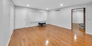 107 Bloomfield Boulevard Gallery 17
