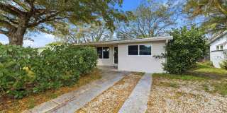 4561 SW 25th Ter Gallery 1