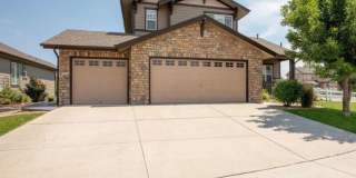 Spacious 4BR House in Loveland Gallery 1