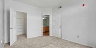 Charming Englewood Condo | 2 Bedrooms, Covered Parking & Community Pool Gallery 10