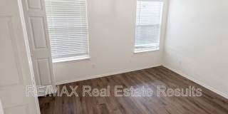 1607 N Timberline Dr Gallery 8