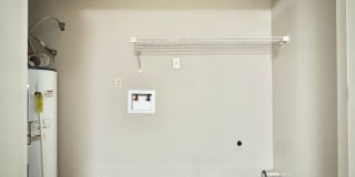 NOW AVAILABLE... 3-Bedroom 2-Bathroom Townhome in Capital Heights! Gallery 8