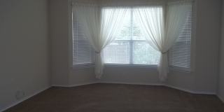 BEAUTIFUL 5 BEDROOM, 3.5 BATHROOM HOME! Gallery 17