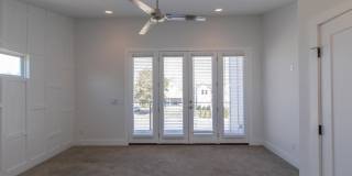 3 Beds 2.5 Baths Single-Family Urban Home Gallery 18