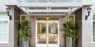 The Harper at Harmon Meadow Apartments Gallery 40