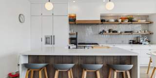 OPEN HOUSE: Thursday (7/2) 4:00pm-4:30pm. Stunning 3-Level Single Family Home with Modern Touches and Stunning Views in Bernal Heights (28 Montcalm Street) Gallery 15