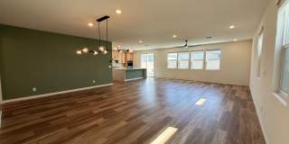 Spacious Southwest Las Vegas Gem | 5 Beds, Loft & 3,000+ Sq Ft Living Gallery 5