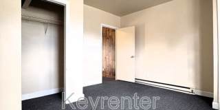 86 Mammoth Road Gallery 6