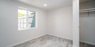1017 E. West Circle Dr. 1017 E. West Circle Dr. Gallery 26