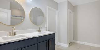 2736 Summerglen Lane Gallery 5