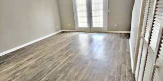 Avalon Cove Townhomes Gallery 38