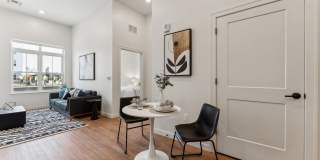 75 Canal Gallery 21