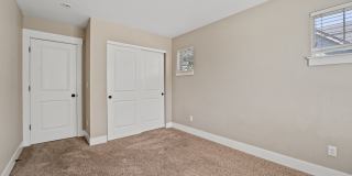 Close proximity to Old Mill District and downtown Gallery 31