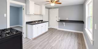 419 Delaware St., Rear Lower Gallery 1