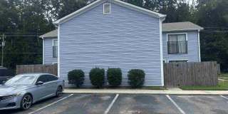 2220-H Woodridge Lane Gallery 1