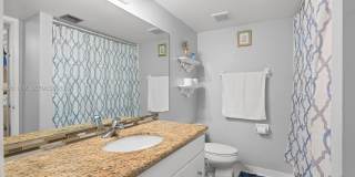 3083 N Oakland Forest Dr Gallery 48
