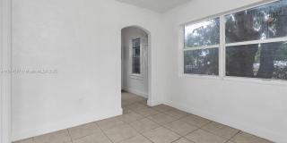 1137 NW 29th Ter Gallery 18