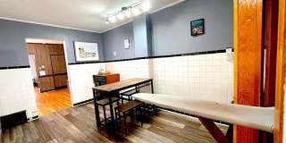 137 Oakland Street Gallery 19