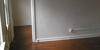 Video in pictures! 3rd Floor 1 Bedroom in Downtown York Gallery 1