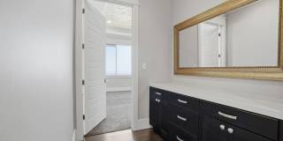 Luxurious Herriman 6 Bed with Indoor Court, Theater & Stunning Views!!! Gallery 15