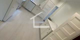 HUge 3 bed in Brookline Gallery 12