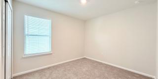 Beautiful 4BR Home with Open Floor Plan & Fully Fenced Backyard Gallery 22