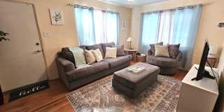 Super Cute, Fully Furnished! All Utilities Included (with WiFi) Gallery 1