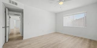 935 W SANTA CRUZ Drive Gallery 24