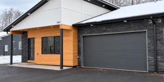 7467 N Paw St. Gallery 1