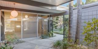 Stunning Mid-Century Modern 4 BR 3 BA with Bonus Room and Office Gallery 9