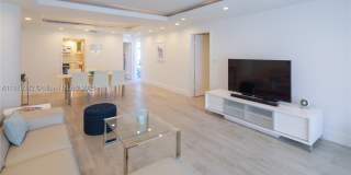 5005 Collins Ave Gallery 7