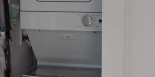 Charming studio ADU with private yard in White Center Gallery 10